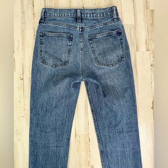 Gap Cheeky Straight Sky High Mid Rise Women Jeans - Size 25| 0P (28x25) - Picture 8 of 9